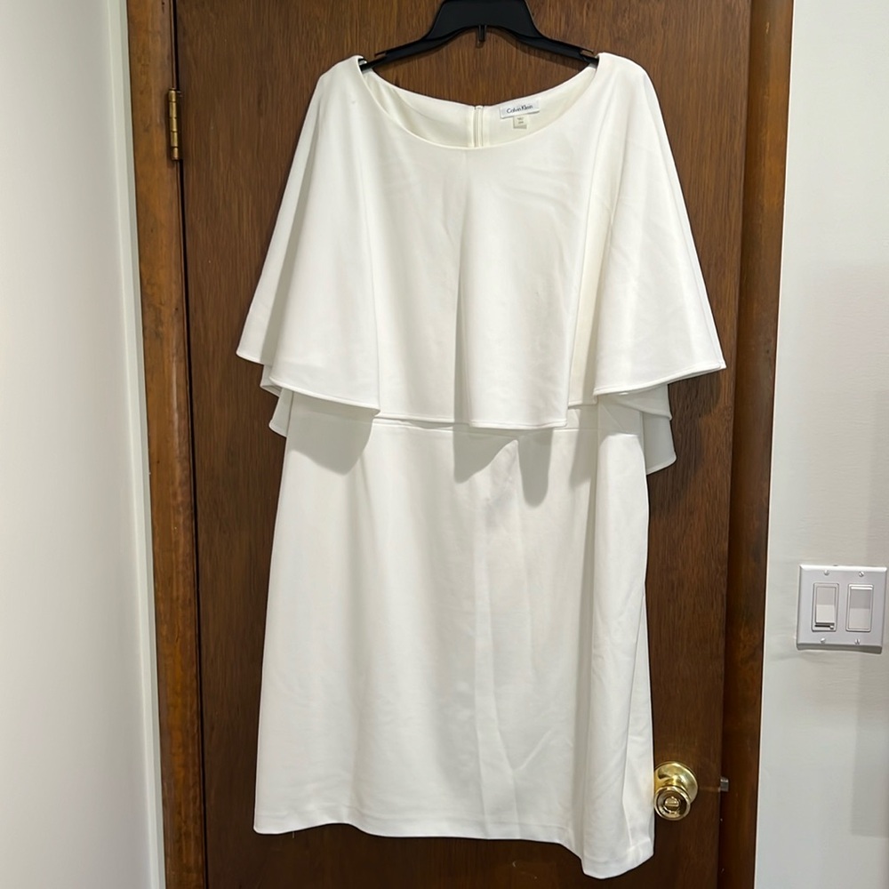 White. Calvin Klein. Size 22W Dress - Picture 5 of 5